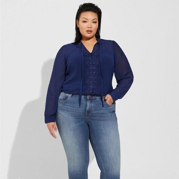 Torrid Women's Navy Swiss Dot Lace Peasant Blouse Boho Long Sleeve Size 4X Top - Picture 3 of 11